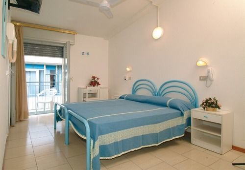 Hotel Edward 3*