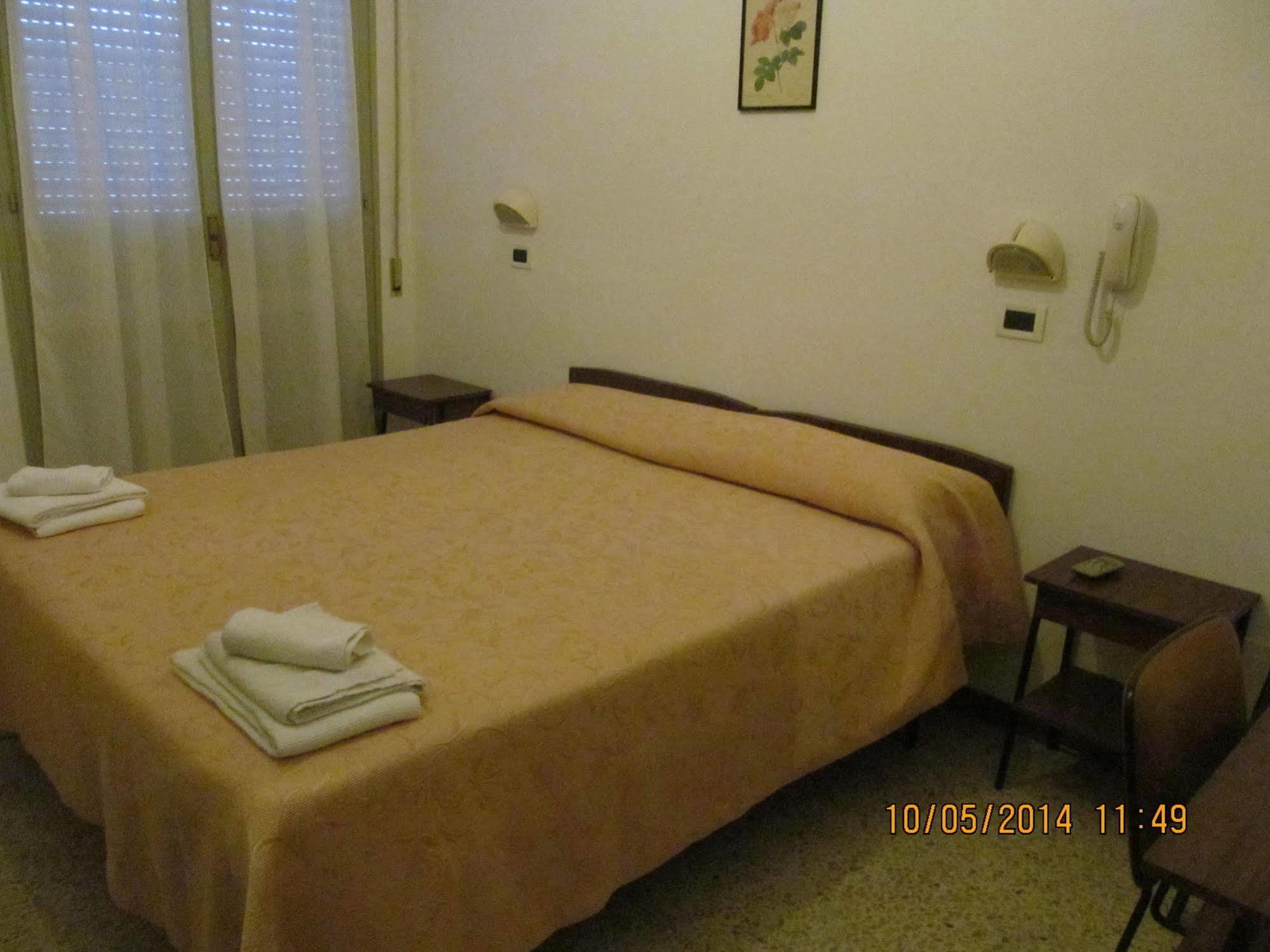 Hotel Edward 3*
